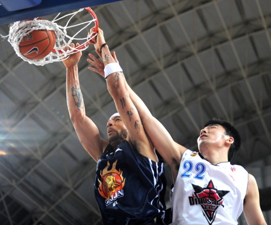 二是队长与 二是队长与